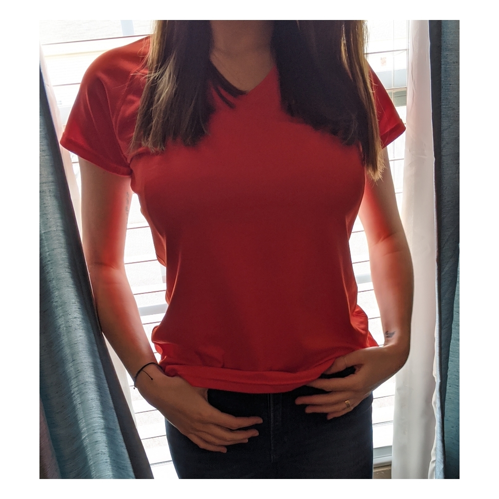 Under Armour Semi-Fitted Shirt.